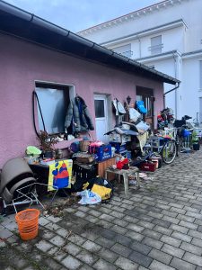 Innenhof vor der Entsorgung